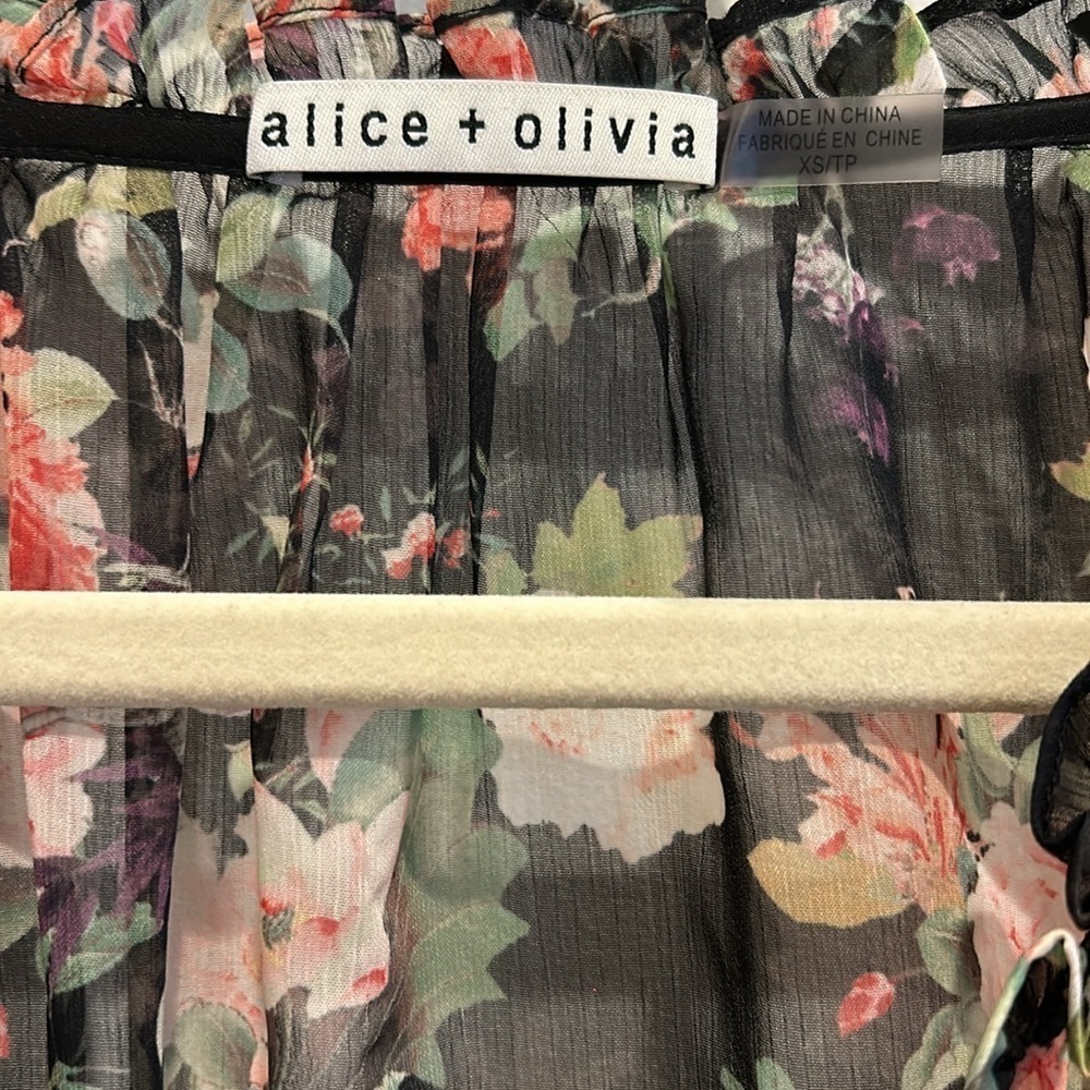 Alice + Olivia Kallie Ruffle-Sleeve Floral Cropped Blouse Size XS - Picture 6 of 8